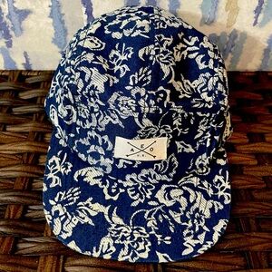 American Eagle adjustable hat. Blue/White